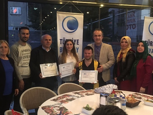 Hollanda Beyazay’dan teşekkür